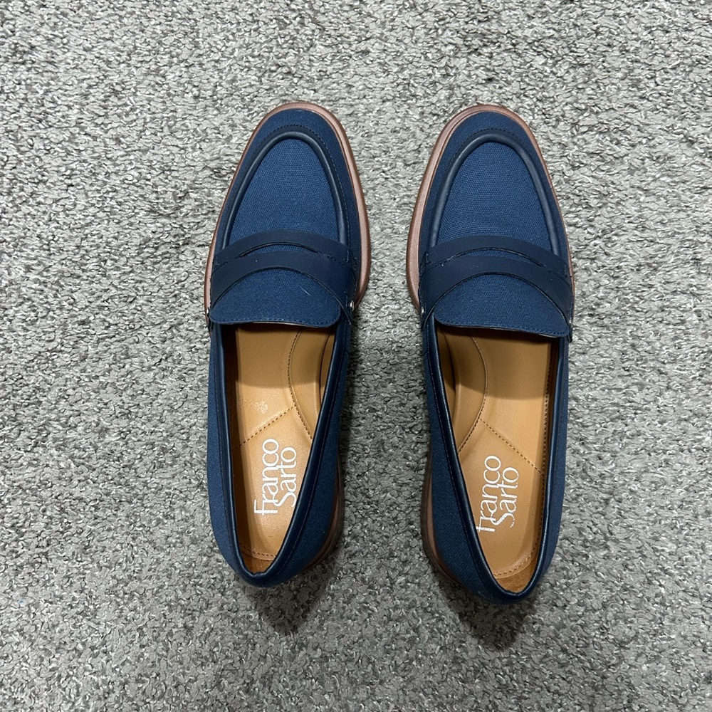 Franco Sarto (Edith) Women's Navy Blue Loafers.  New without box.